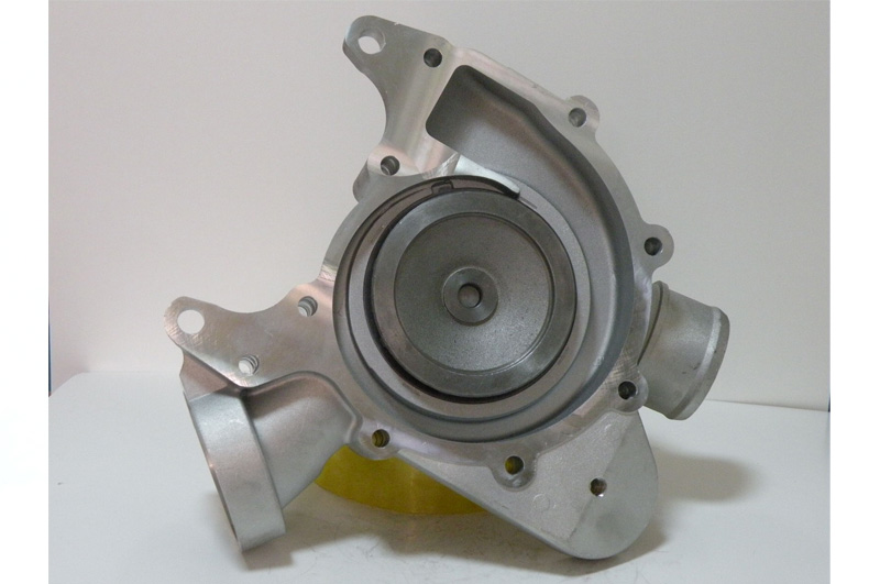 Cooling Water Pump 04901740