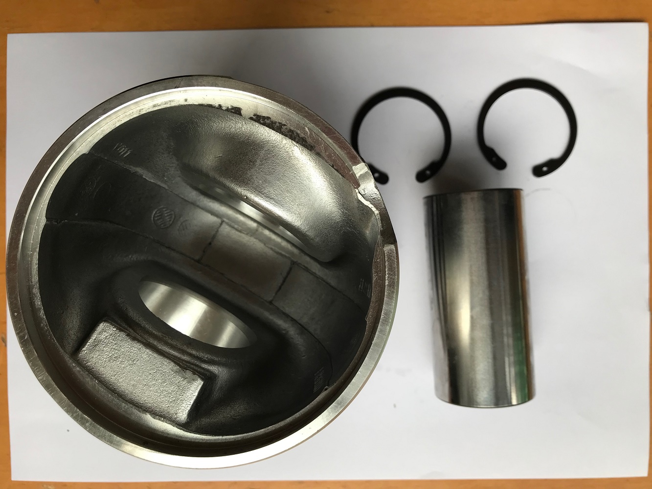 piston 04501353
