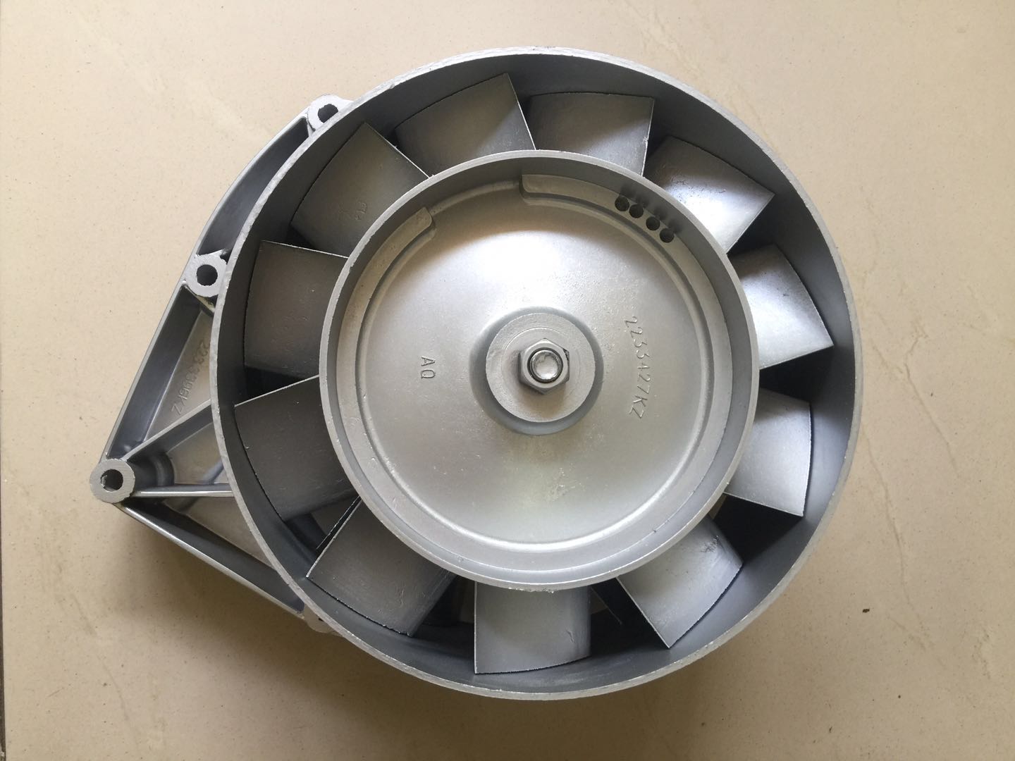 Cooling fan 02233420
