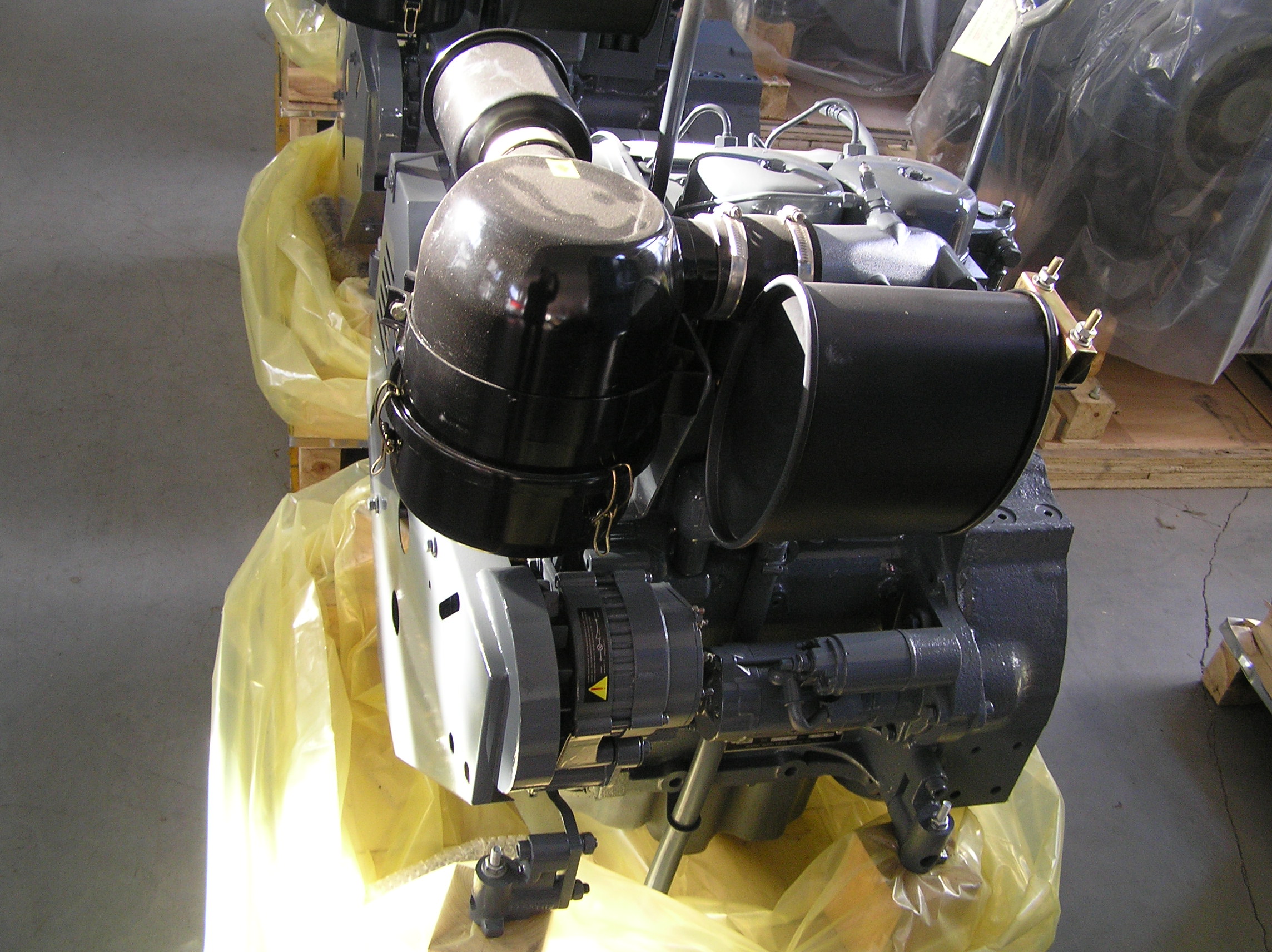 Deutz air cooled diesel engine F2L912